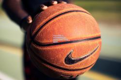 kaiyun体育:NBA总决赛激战正酣 凯尔特人与勇士上演巅峰对决